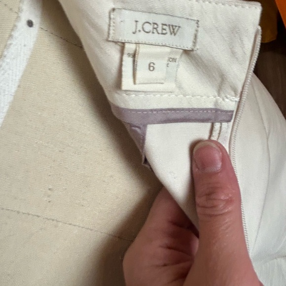 J. Crew no. 2 pencil skirt off white like new. Size 6. - Picture 4 of 4